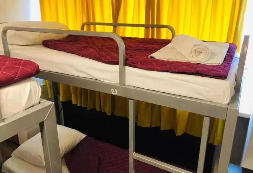 Room Mate Hostel Amsterdam Zaandam