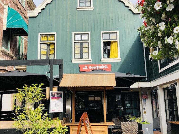 Room Mate Hostel Amsterdam Zaandam