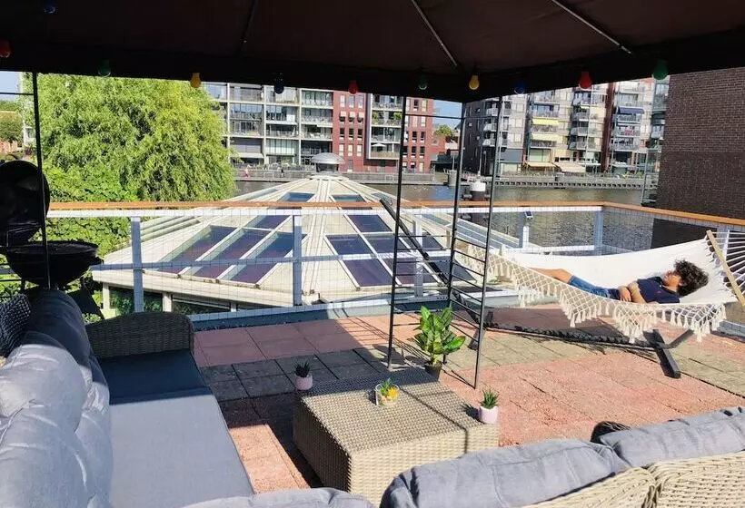 Room Mate Hostel Amsterdam Zaandam