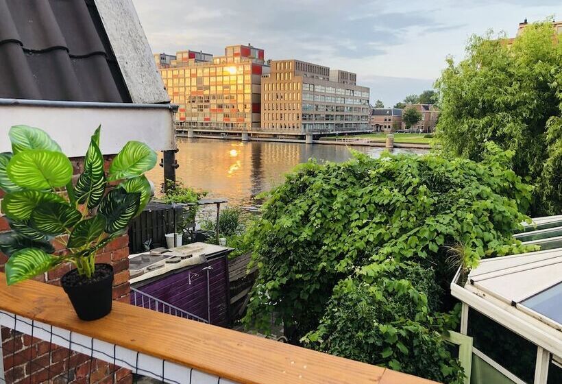 Room Mate Hostel Amsterdam Zaandam