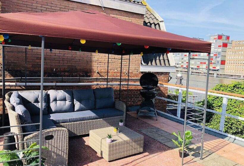 Room Mate Hostel Amsterdam Zaandam