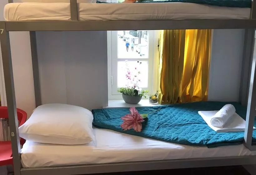 Room Mate Hostel Amsterdam Zaandam