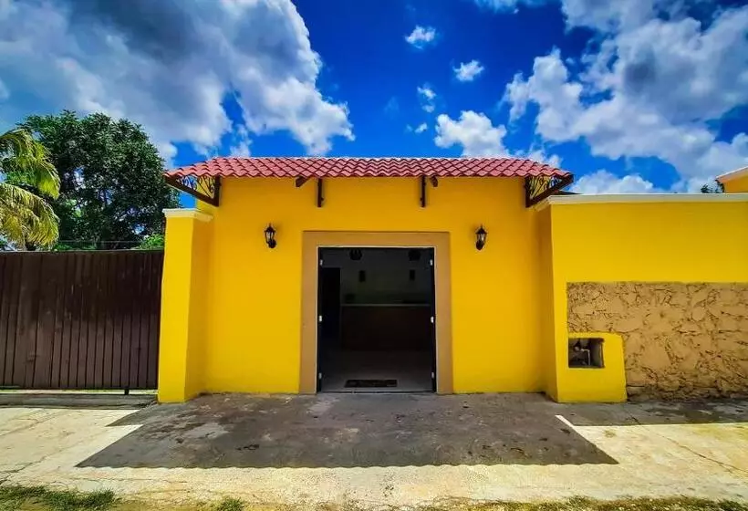 ホテル Quinta Izamal