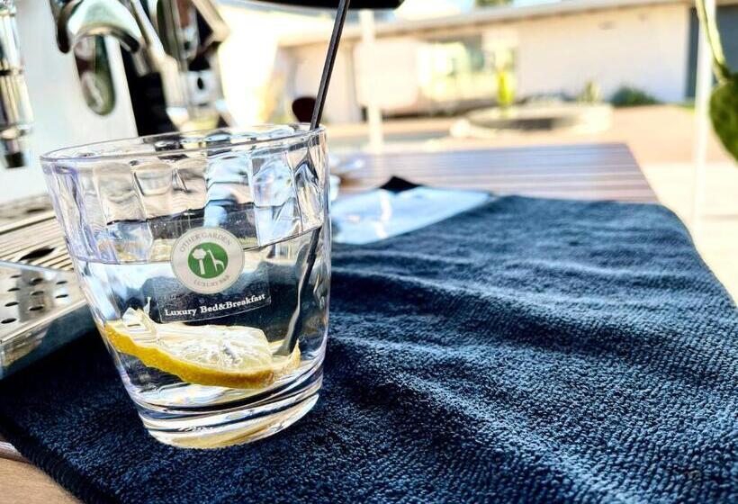 Other Garden   Luxury Bed And Breakfast