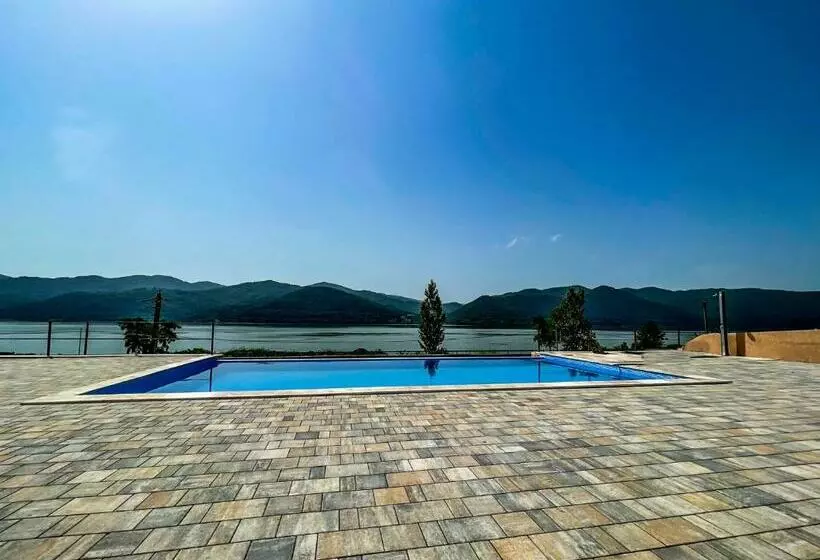 Pensiunea Balkan