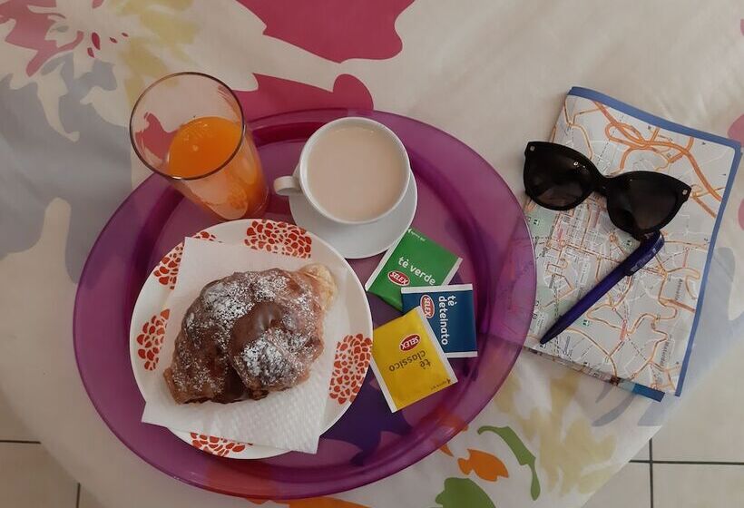 تختخواب و صبحانه Bb Augusteo