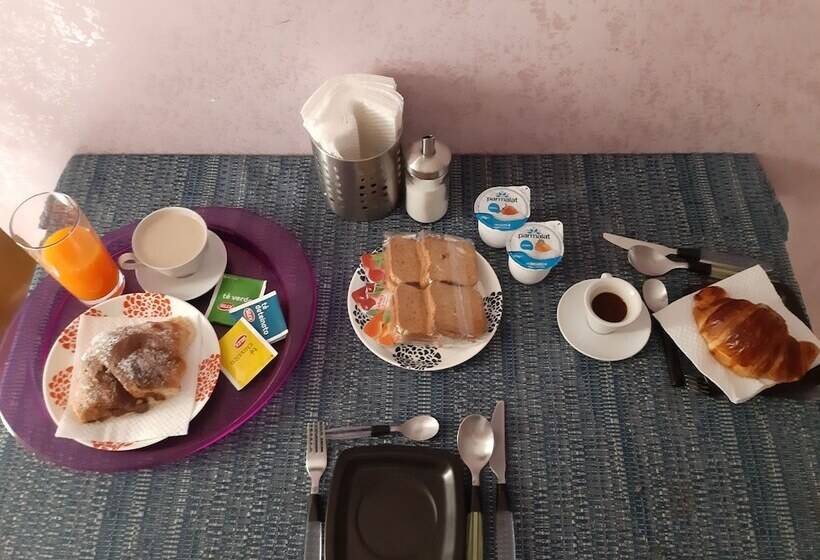 تختخواب و صبحانه Bb Augusteo