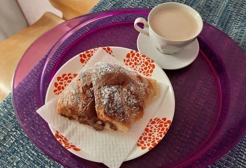 تختخواب و صبحانه Bb Augusteo