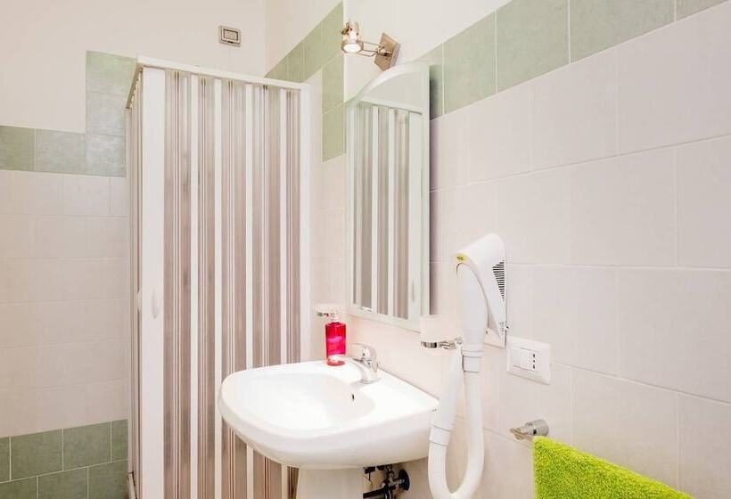 تختخواب و صبحانه Bb Augusteo