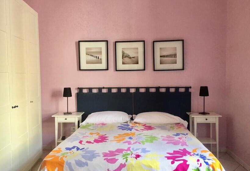 تختخواب و صبحانه Bb Augusteo