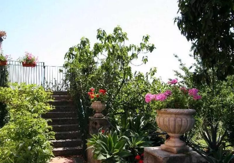 ベッドアンドブレックファースト Baglio Delle Rose