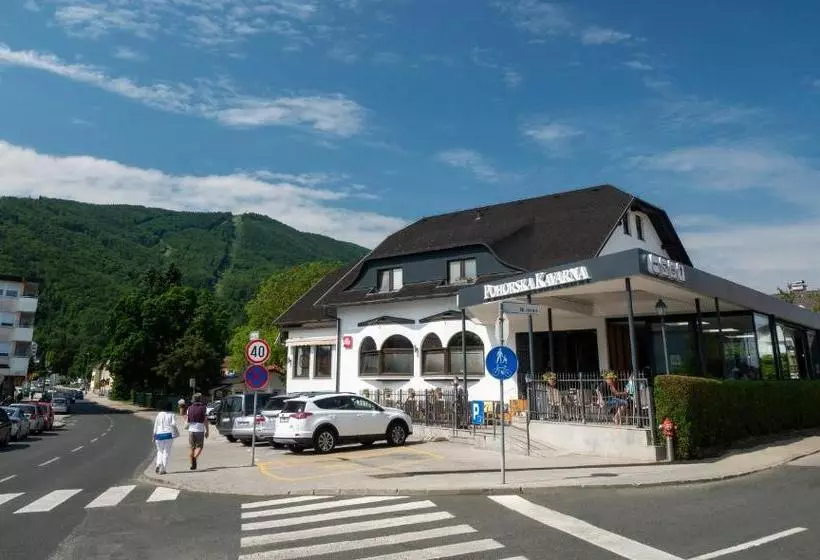 تختخواب و صبحانه Guest House Pohorska Kavarna