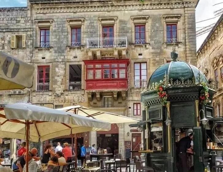 تختخواب و صبحانه Luciano Valletta Boutique