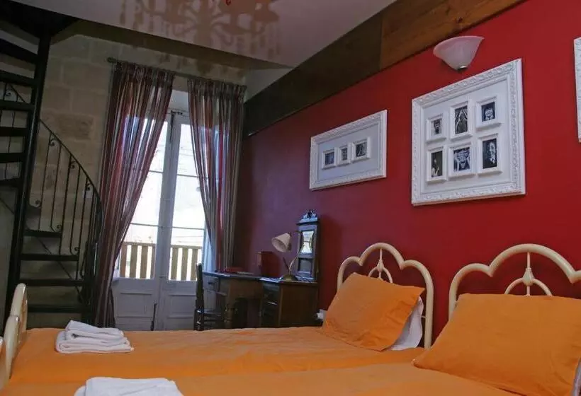 تختخواب و صبحانه Luciano Valletta Boutique