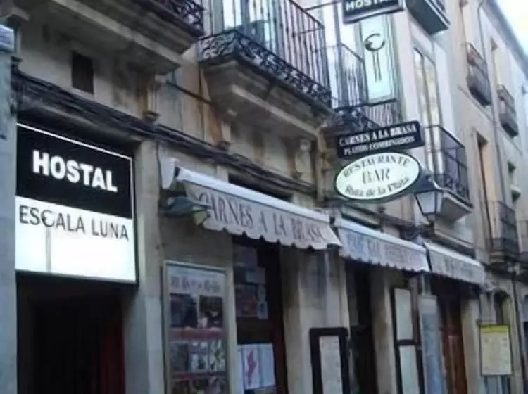 Hostal Escala Luna