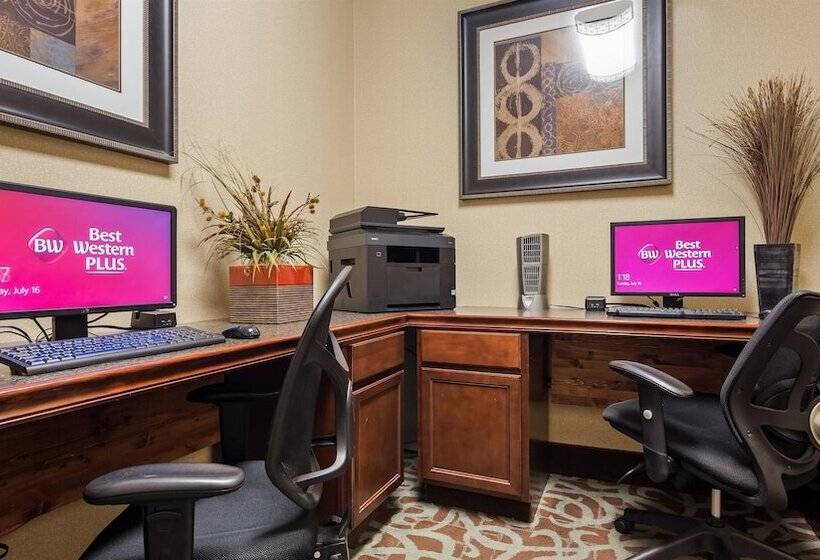 فندق Best Western Plus Eastgate Inn & Suites