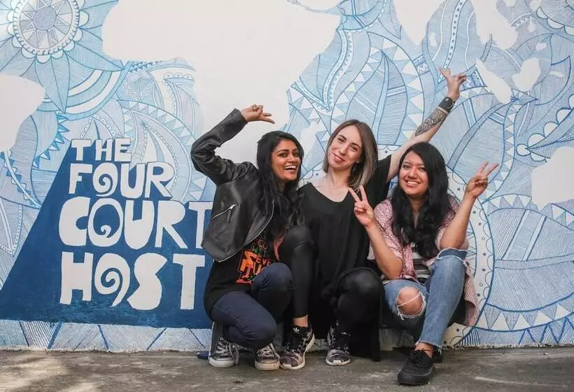 酒店 Four Courts Hostel