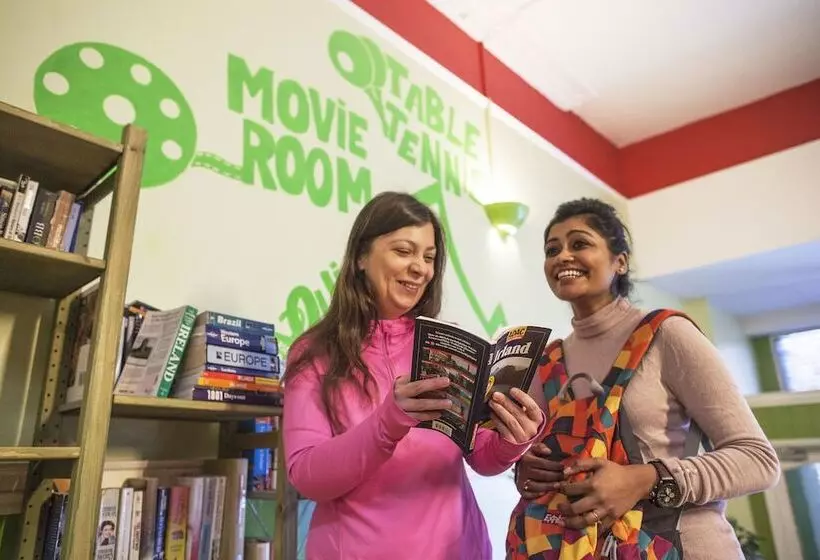 酒店 Four Courts Hostel