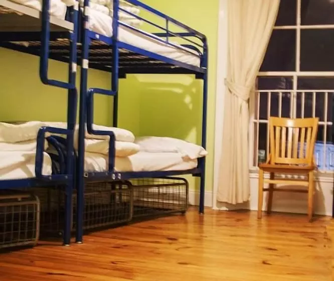 酒店 Four Courts Hostel