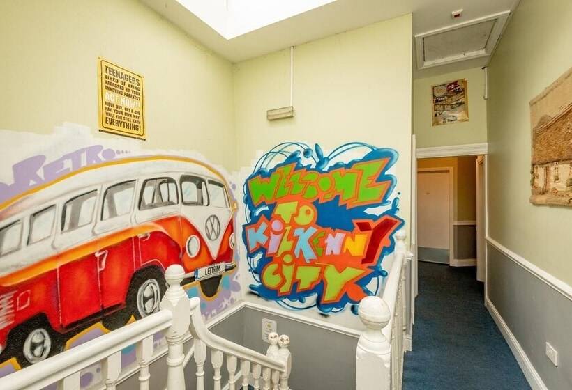 호텔 Macgabhainn S Backpacker Hostel