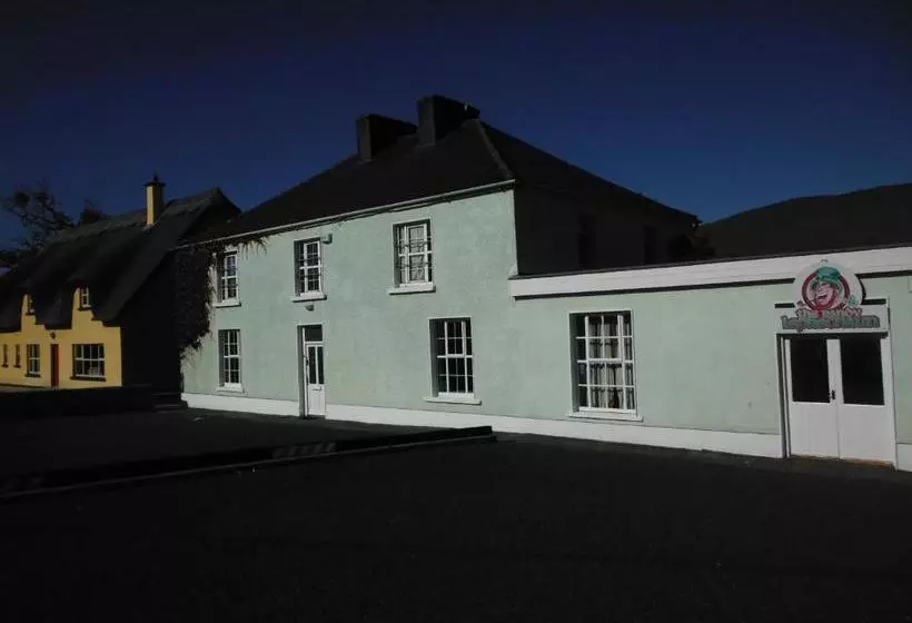 ホテル Paddy S Palace Dingle Peninsula