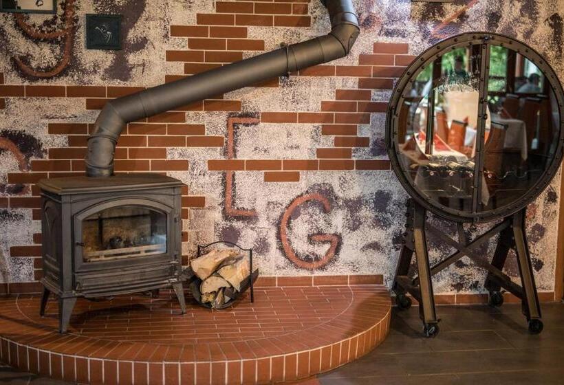 בית מלון כפרי Red Deer