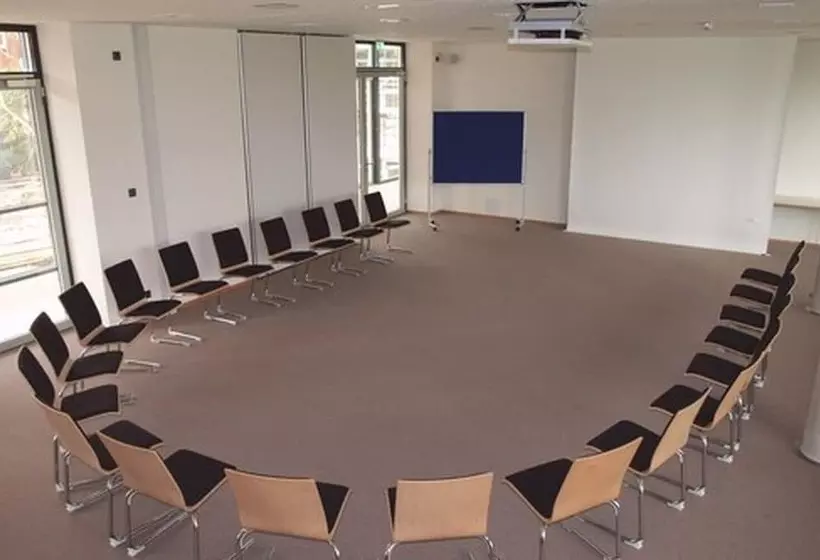 Jugendherberge Hamburg Horner Rennbahn