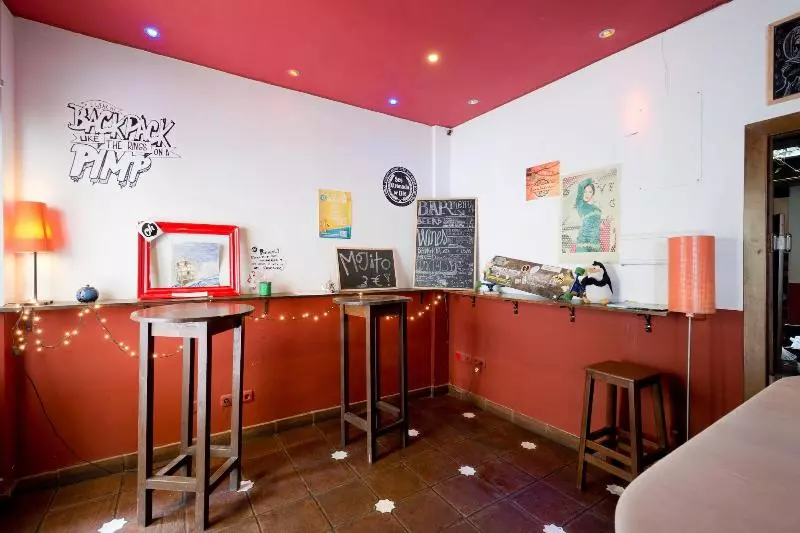 Oasis Backpackers  Hostel Granada