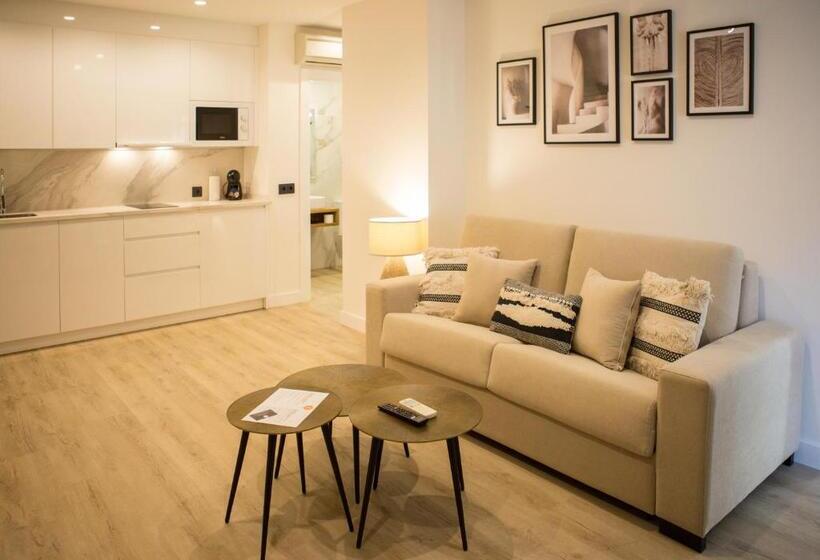 هاستل Apartamentos Málaga Premium   Calle San Telmo