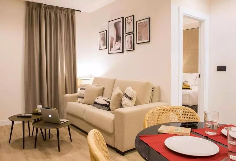 هاستل Apartamentos Málaga Premium   Calle San Telmo