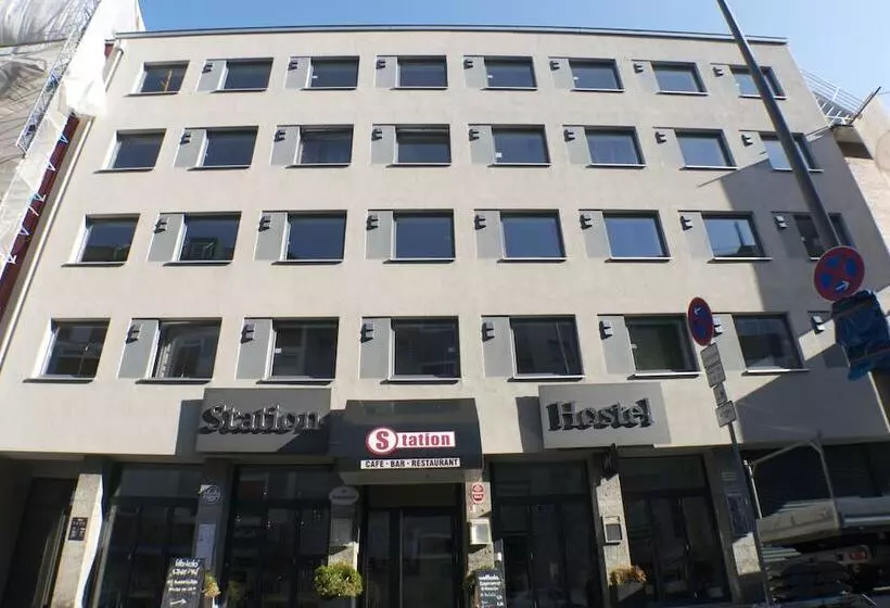 Station Hostel For Backpackers