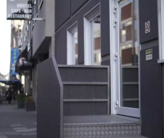 Station Hostel For Backpackers