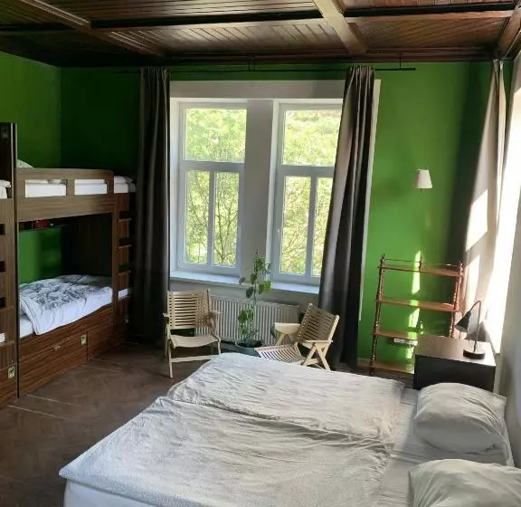 Vila Veselova Hostel