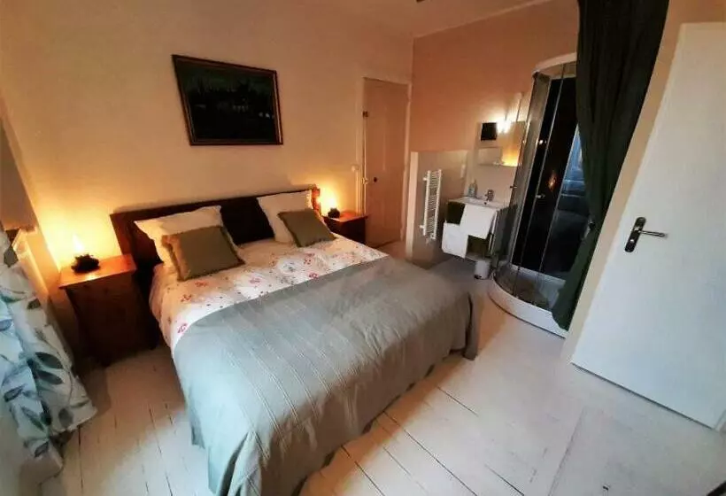 Aamiaismajoitus (B&B) Chez Tante Soly