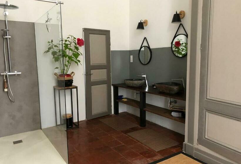 مبيت وإفطار Château Vigué