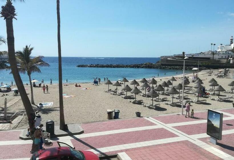 Los Geranios, Close To Beach, Puerto Colon, Yellowcat 2