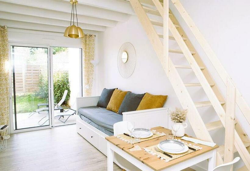 پانسیون Studiocaroline44, 2 Studios Entre La Ville Et La Mer, Parking, Cuisine, Moins De 15min De L Aéroport