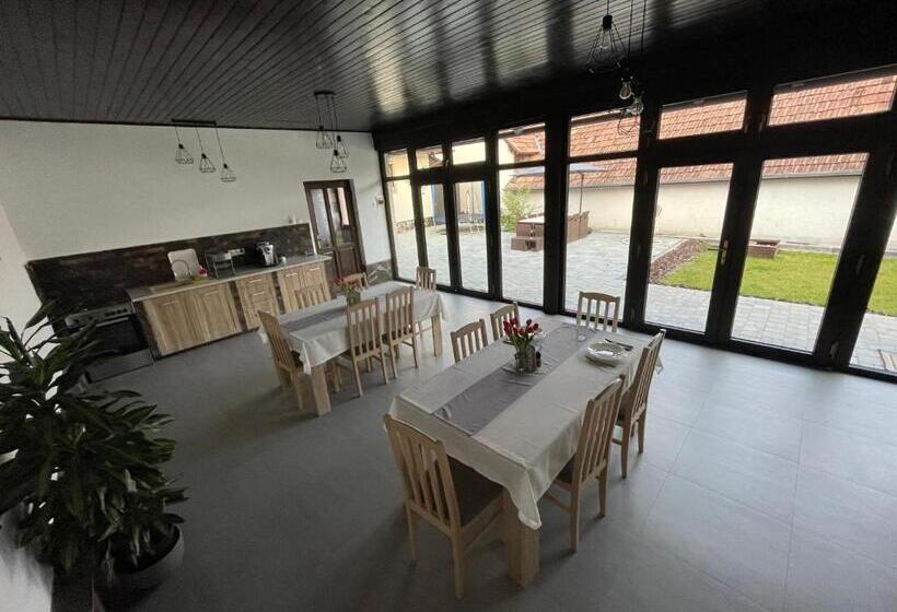 膳宿费 Tulipán Vendégház