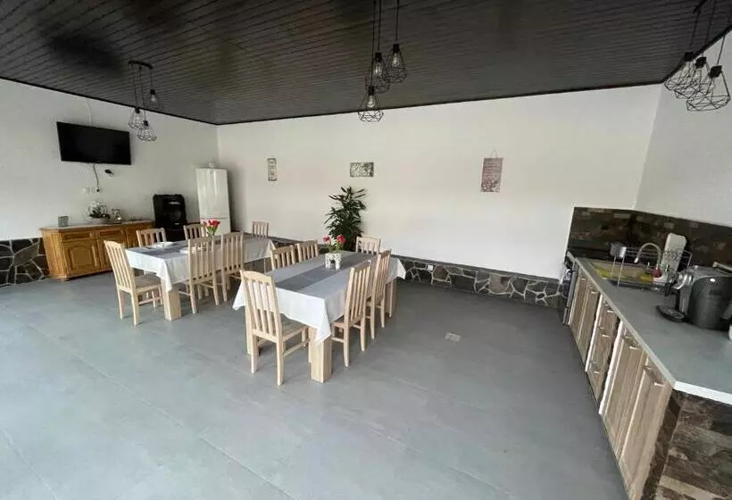 ペンション Tulipán Vendégház