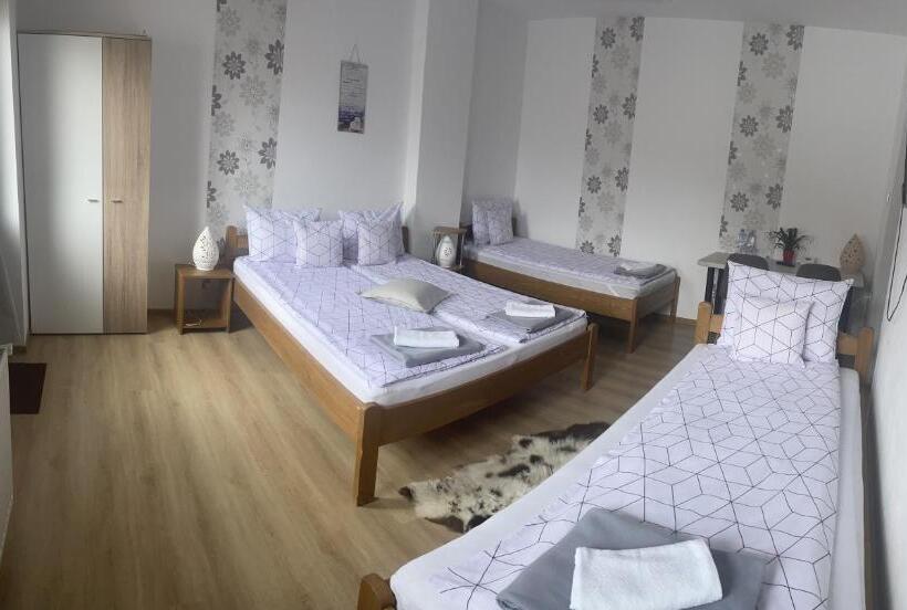 膳宿费 Tulipán Vendégház