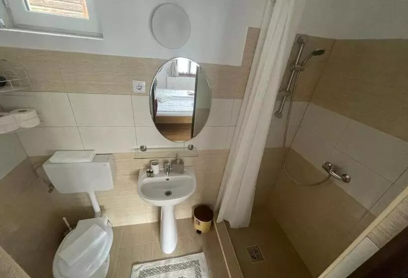 ペンション Tulipán Vendégház