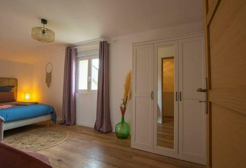 مبيت وإفطار Emilie Une Nuit   3 Chambres Au 2e étage   Maison Avec Chats