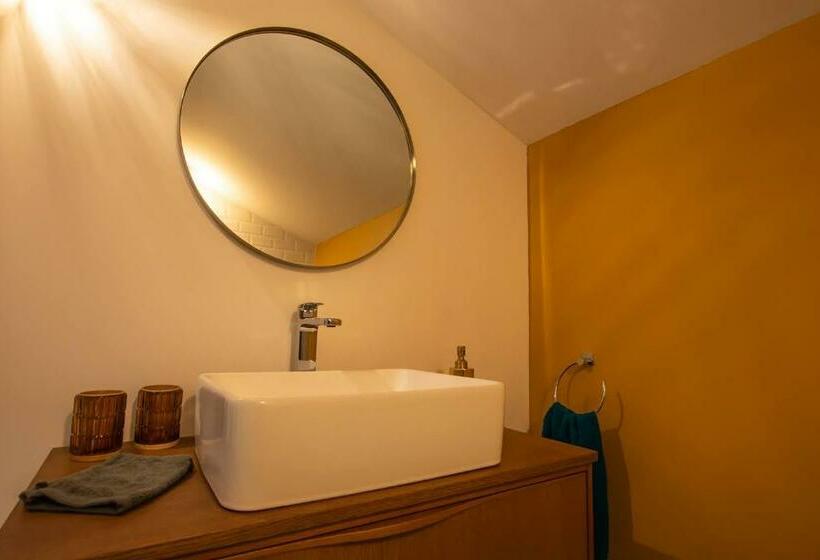 مبيت وإفطار Emilie Une Nuit   3 Chambres Au 2e étage   Maison Avec Chats