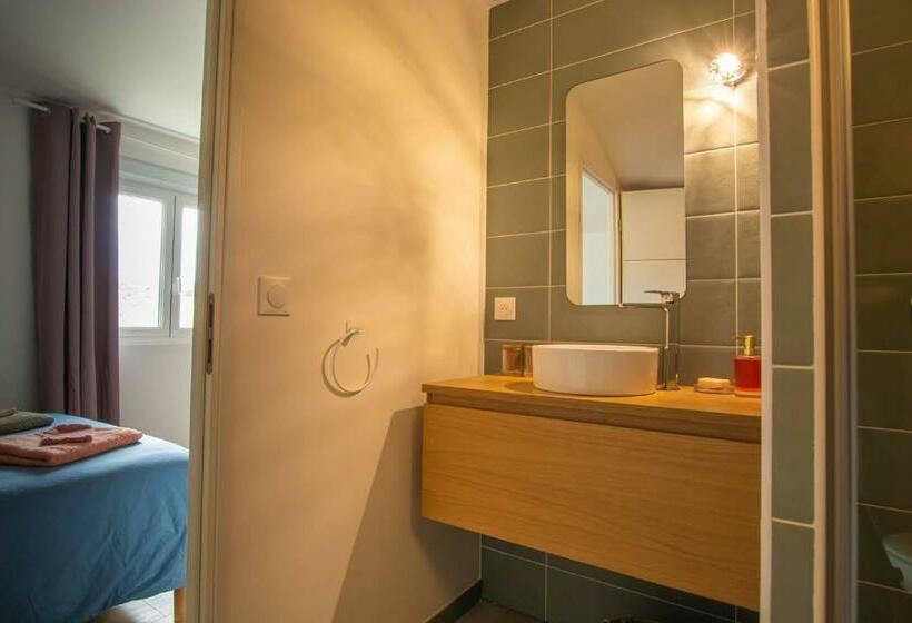 مبيت وإفطار Emilie Une Nuit   3 Chambres Au 2e étage   Maison Avec Chats