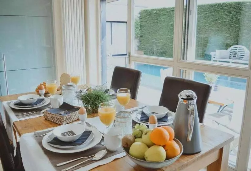 Aamiaismajoitus (B&B) La Maison Des Papillons