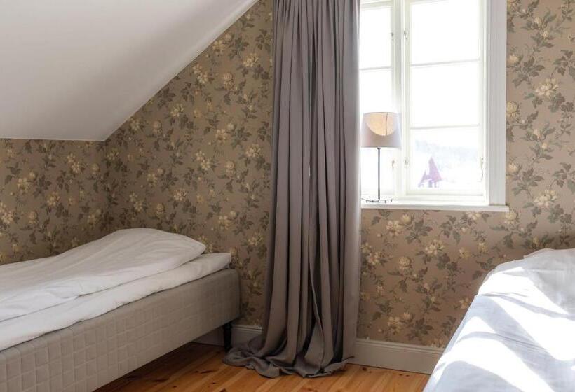 ホテル Bergs Gård & Hållsvikens Gård