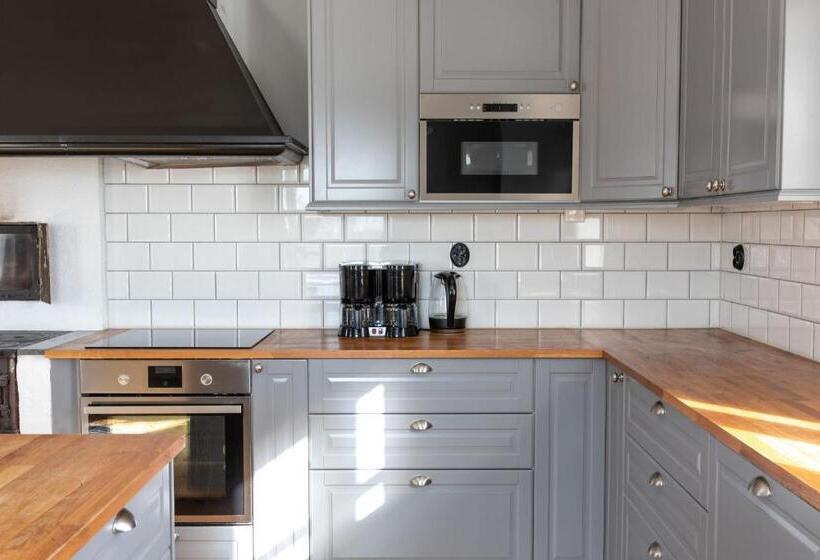 ホテル Bergs Gård & Hållsvikens Gård