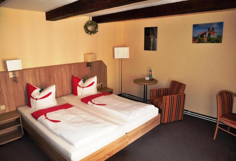 فندق Zum Schloss