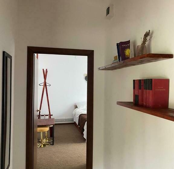 پانسیون La Butuci