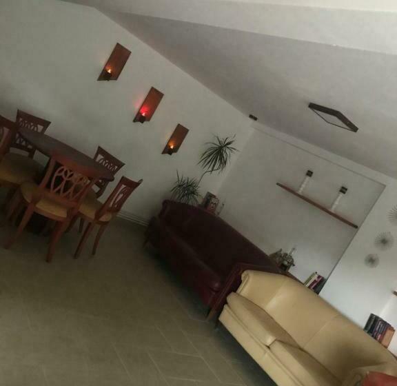 پانسیون La Butuci